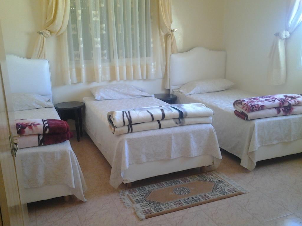 Maison D'Hotes Afoulki Tafraout Ruang foto